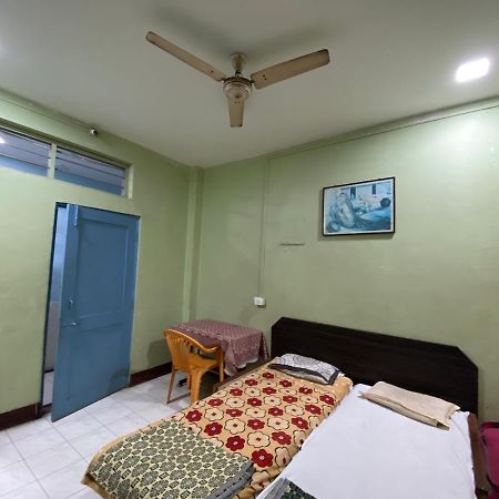 Muktai Lodge Solapur Luaran gambar
