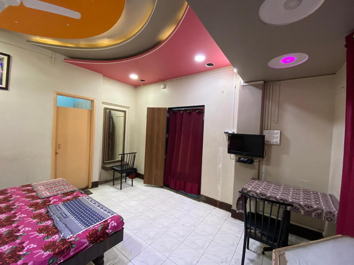 Muktai Lodge Solapur Luaran gambar