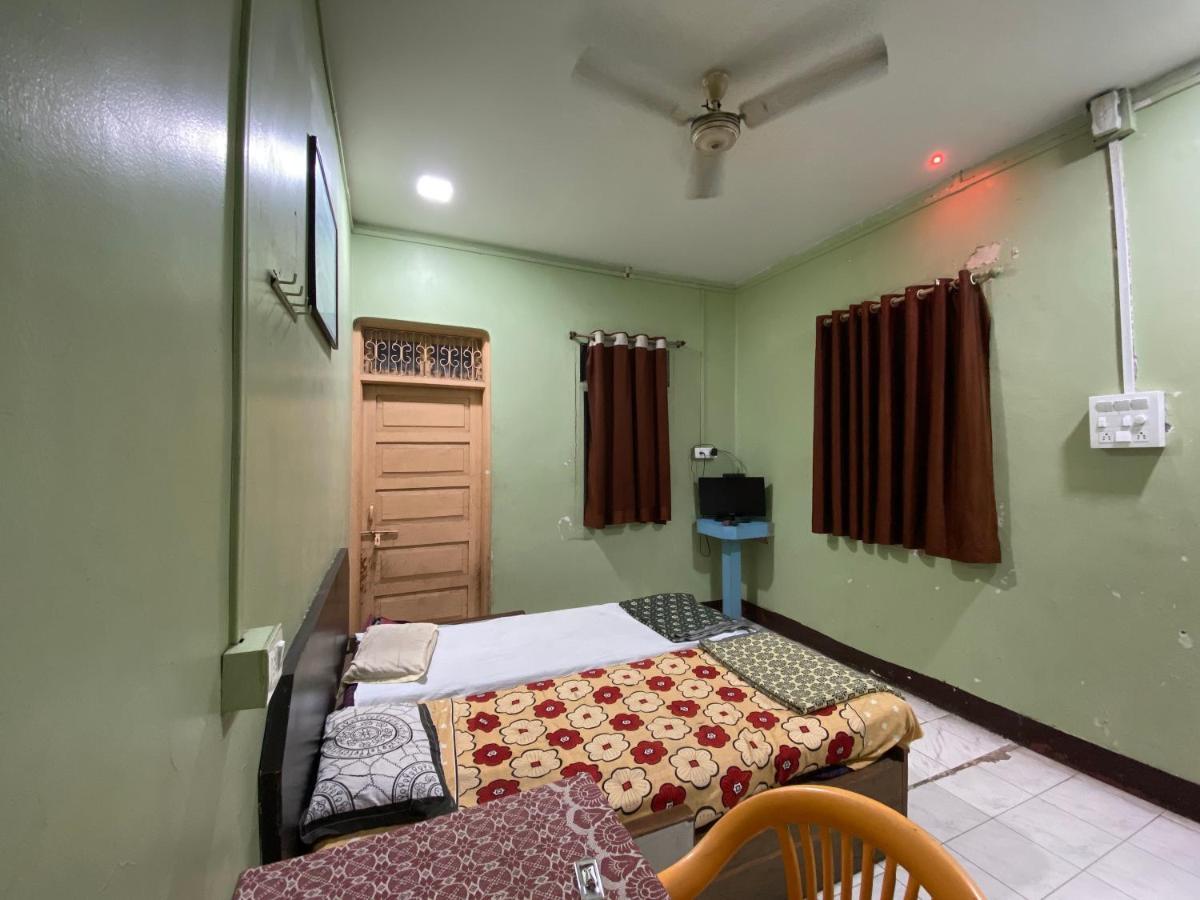 Muktai Lodge Solapur Luaran gambar