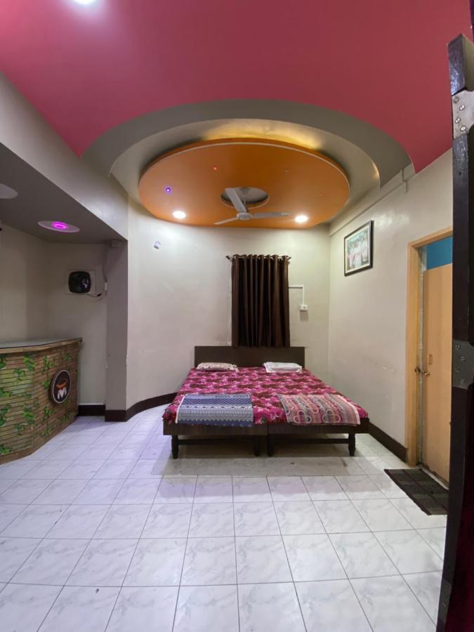 Muktai Lodge Solapur Luaran gambar