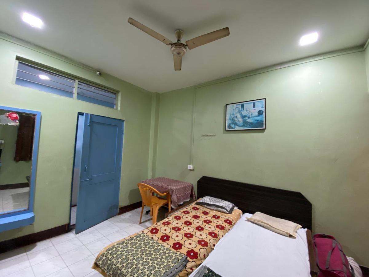 Muktai Lodge Solapur Luaran gambar