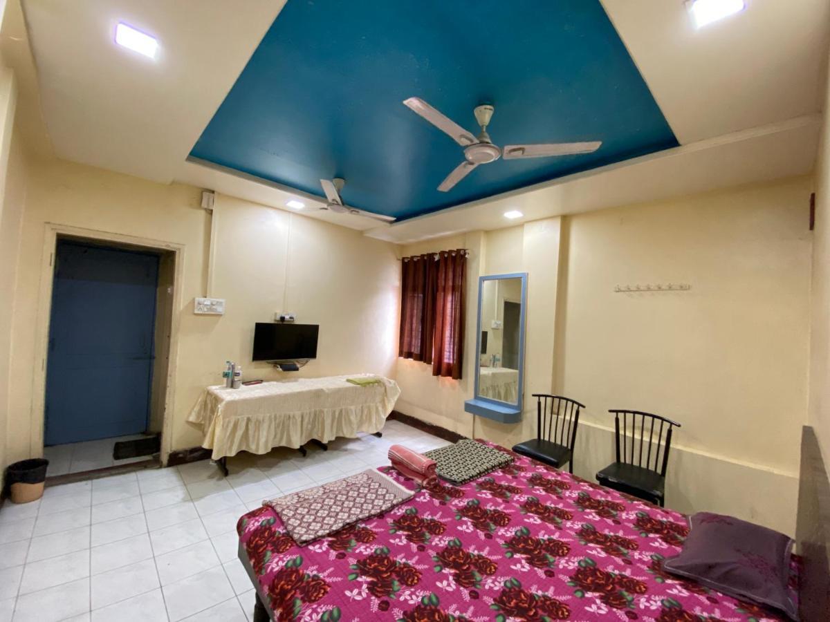Muktai Lodge Solapur Luaran gambar